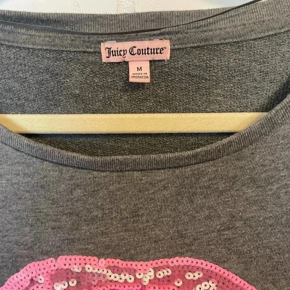 Juicy Couture Sequin Lips Sweater Pink Red Gray Size Medium - Picture 9 of 13